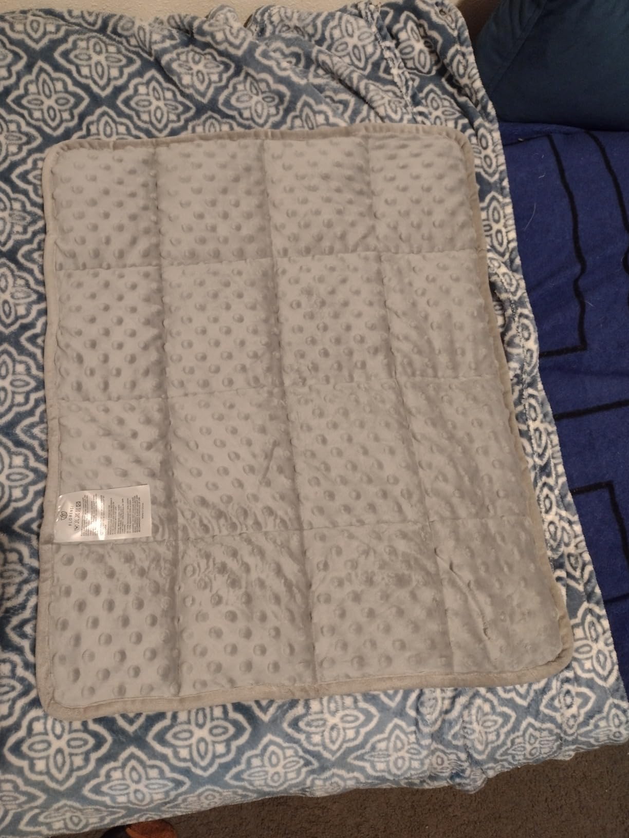 Florensi Weighted Lap Pad 5 lb 20 x 23 in Blue Sensory Relax Blanket | 5 lb weighted lap pad with soft breathable fabric and compact design for portable comfort and relaxation customer photo 2
