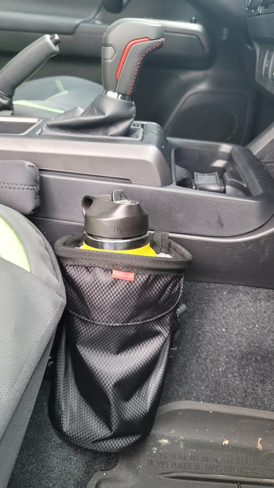 Rhino Valley Climbing Chalk Bag, No Leak Drawstring with Adjustable Belt, Carabiner Clip and Zippered Pockets customer photo 1