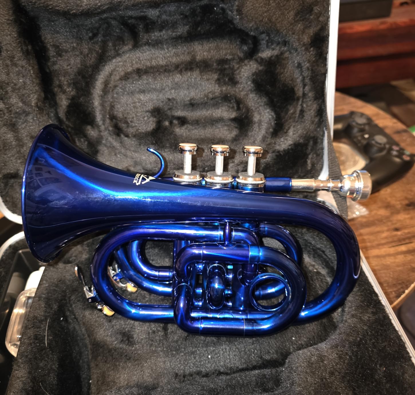 EastRock Pocket Trumpet Brass Bb Nickel Plated Trumpet with 7 C Mouthpiece, Hard Case, Strap, White Gloves, Cleaning Kit for Students and Beginners customer photo 1