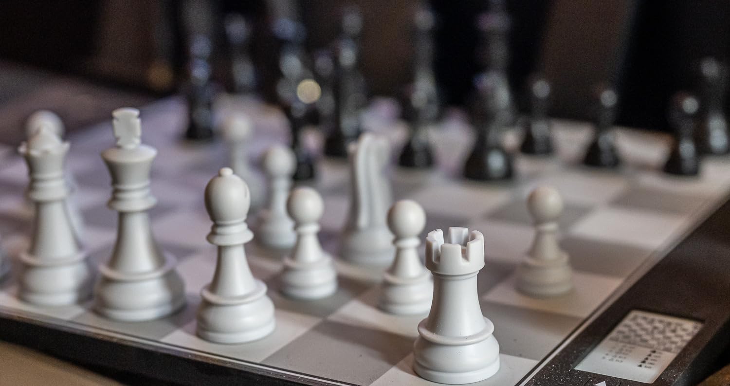 DGT Centaur 40 x 40cm Chess Computer | LED Move Indicators, Weighted Pieces, E-Paper Display, Rechargeable Power customer photo 1
