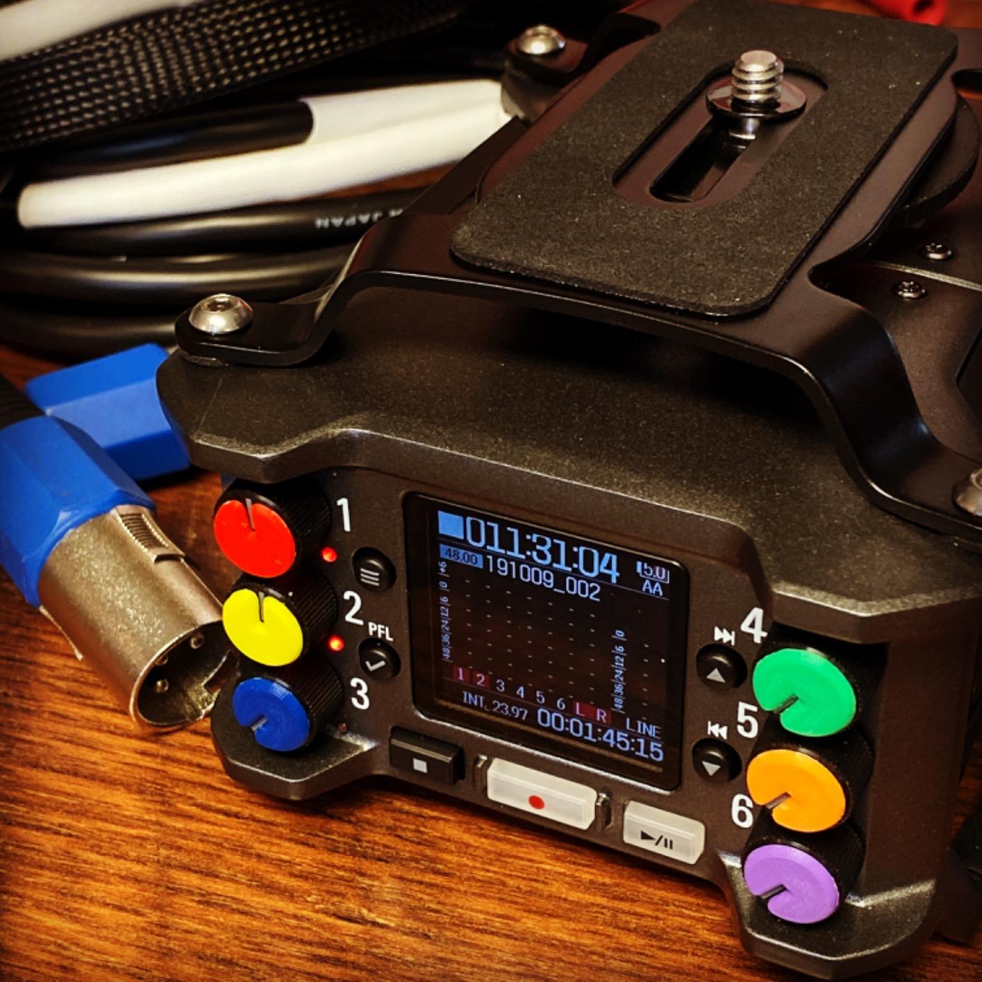 Zoom F6 Professional Field Recorder for Filmmakers & Musicians | Clip-Free Audio with 32-Bit Float, Dual A/D Converters, 6 XLR Inputs, 14 Tracks, Timecode I/O, Wireless Control customer photo 2