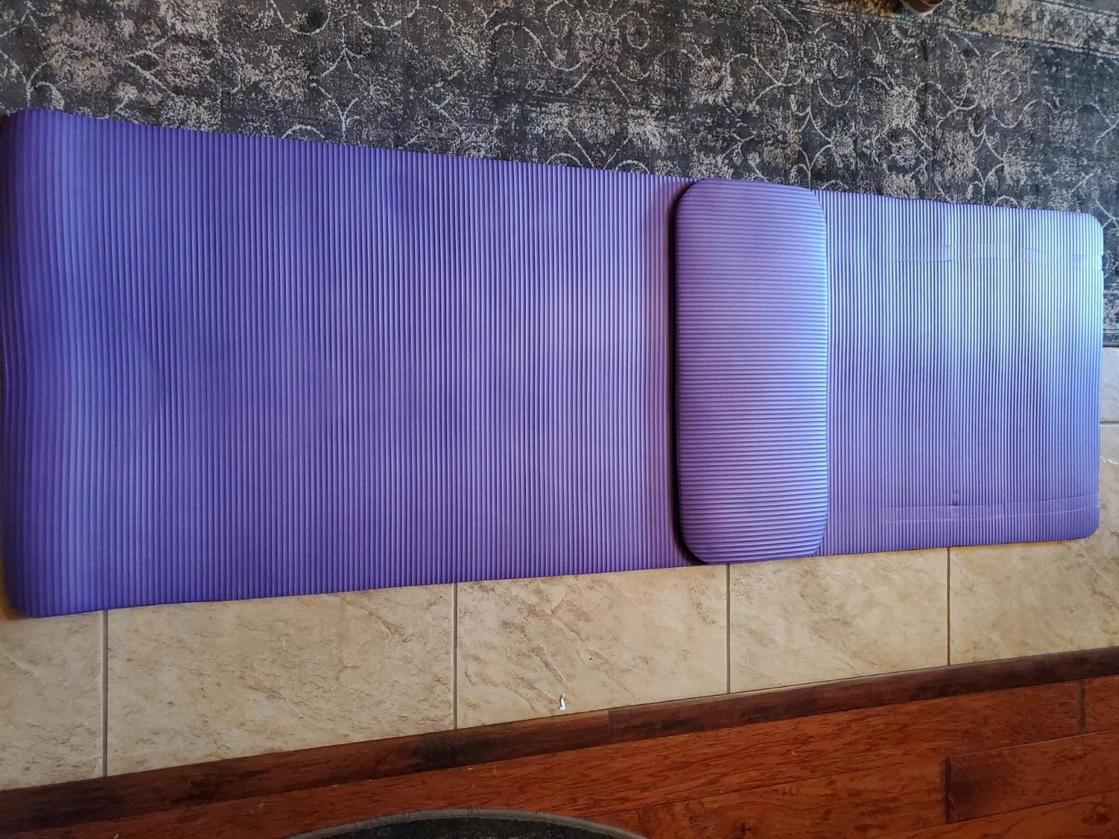Fitvids All Purpose 1/2-Inch Extra Thick High Density Anti-Tear Exercise Yoga Mat and Knee Pad with Carrying Strap, Multiple Colors customer photo 1
