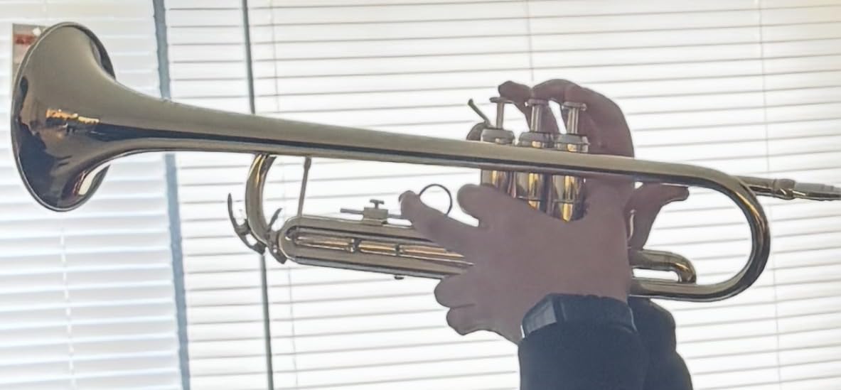 Eastar Bb Trumpet Standard Trumpet Set for Student Beginner with Hard Case, Cleaning Kit, 7C Mouthpiece and Gloves, Brass Bb Trumpet Instrument, Black, ETR-380B customer photo 2