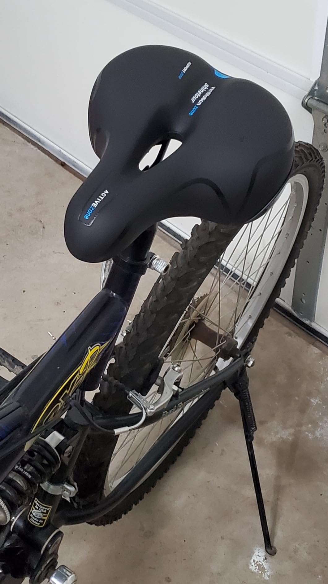 Comfort Bike Seat for Women Men,Wide Bicycle Saddle Replacement Memory Foam Padded Soft Bike Cushion with Dual Shock Absorbing Universal Fit for Indoor/Outdoor Bikes with Reflect customer photo 1