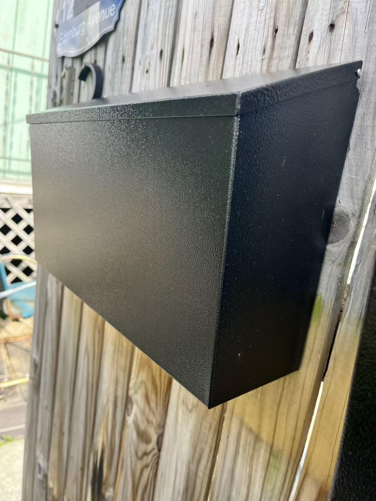 Locking Mailbox Wall Mount for Outside- Jssmst Mailboxes with Key Lock for Front Door Fence, Large Capacity Letter Box, 14.3 x 4.1 x 11.8 Inch, Black, SM-HPB911BN customer photo 1