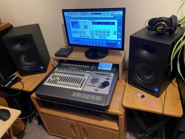 PreSonus Eris E8 XT 8