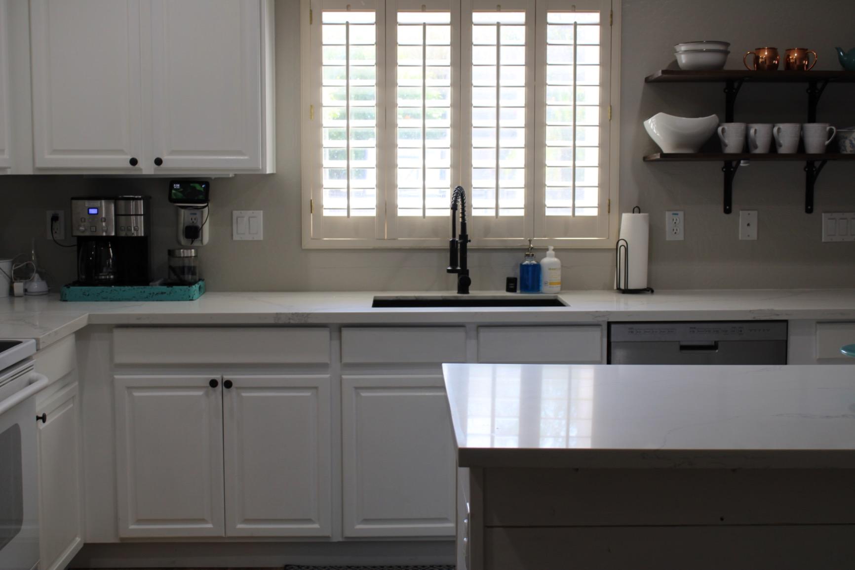 Ruvati 32x19-in Midnight Black Granite Undermount Kitchen Sink - RVG2080BK customer photo 1