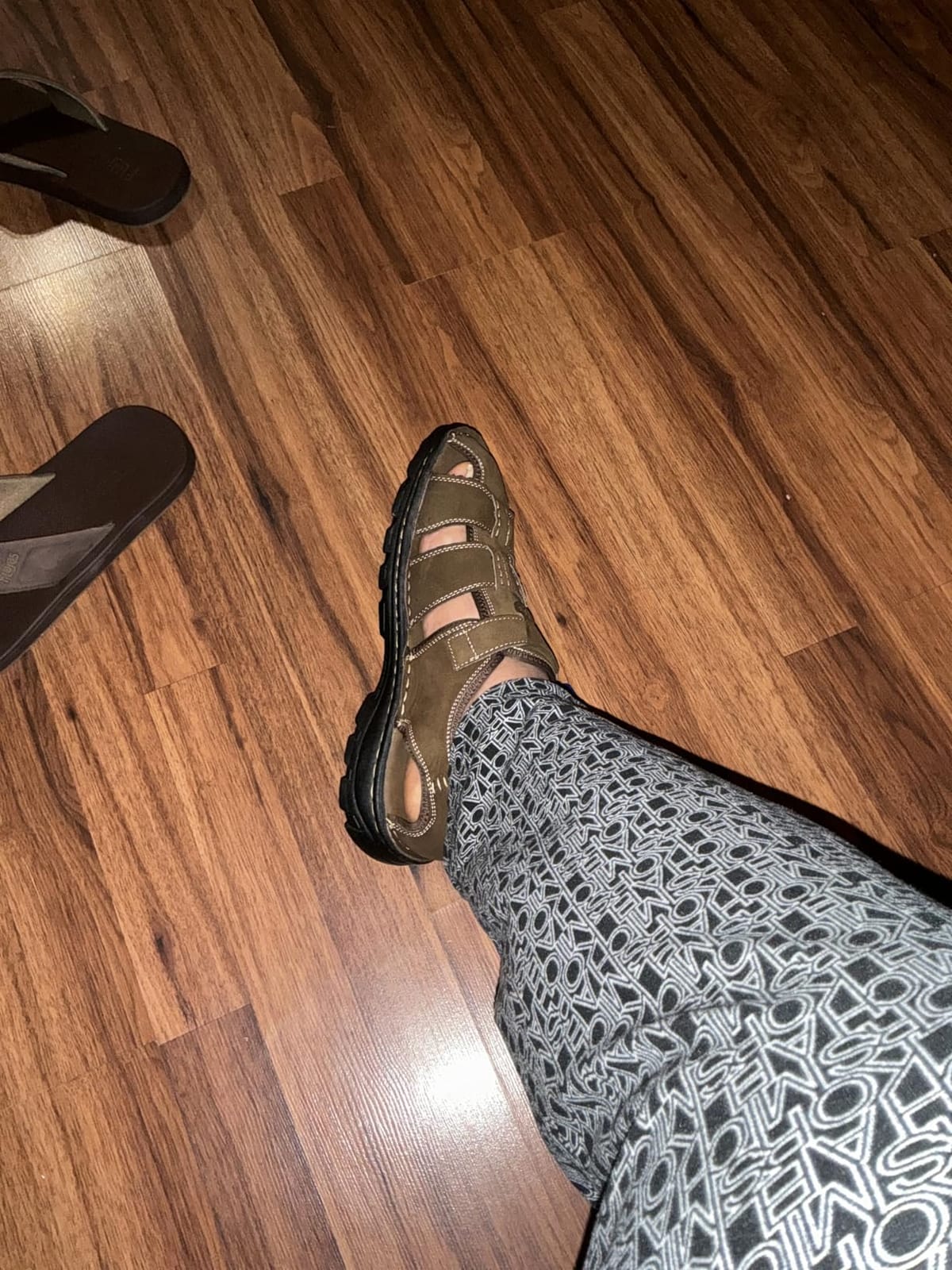 Jousen Men's Leather Hiking Sandals with Arch Support customer photo 1