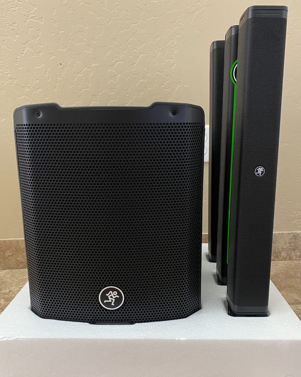 Mackie SRM-Flex Portable Column PA System customer photo 2