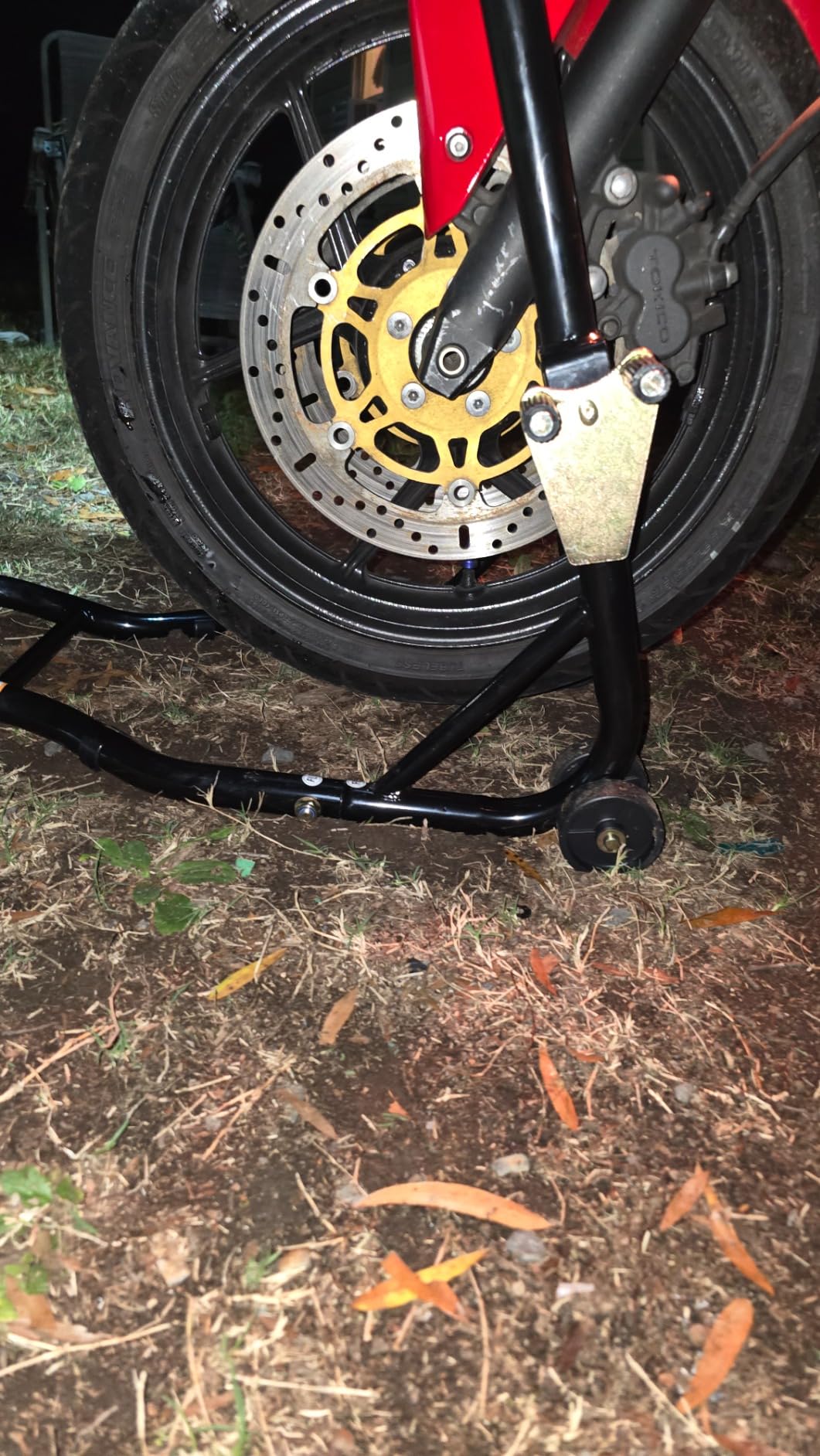 Extreme Max 5600.3223 Sport Bike Front & Rear Spool-Style Lift Stand with Triple Tree Attachment customer photo 2
