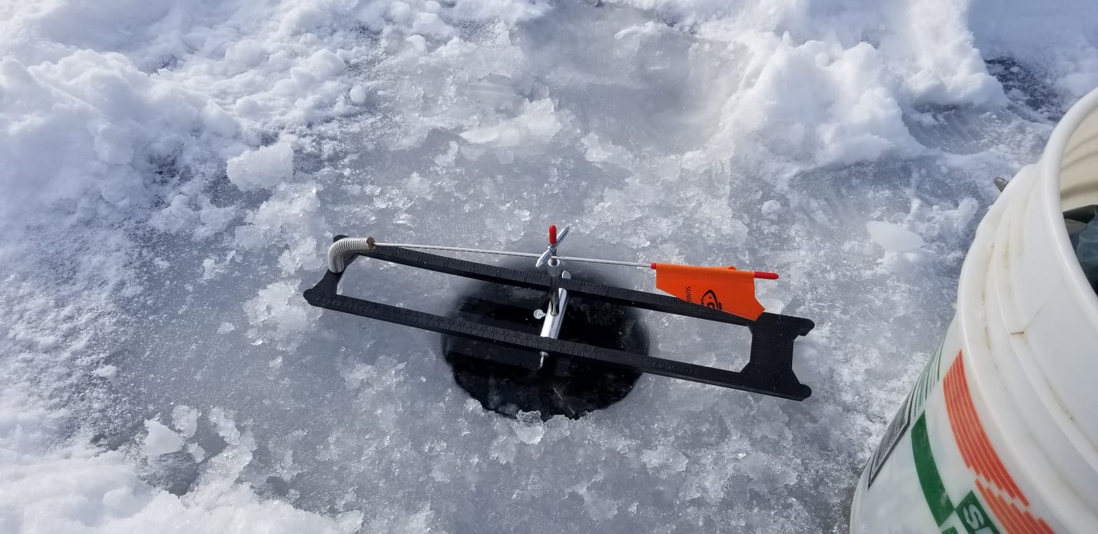 SF Ice Fishing Tip-Up Foldable with Orange Pole Flags/10.6'' Freeze-Proof Thermal Ice Fishing Accessories with Orange Pole Flags, Built-in Storage customer photo 2