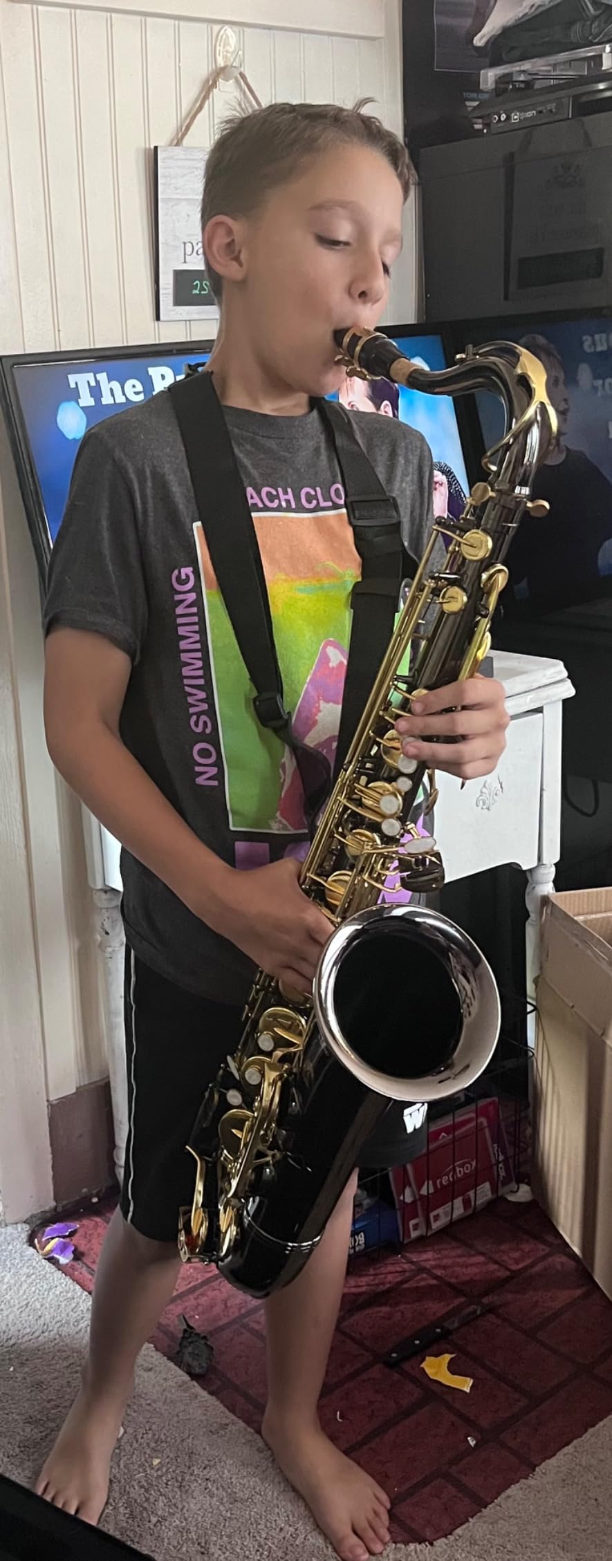Mendini by Cecilio MTS-PL+92D Purple Lacquer B Flat Tenor Saxophone with Tuner, Case, Mouthpiece, 10 Reeds and More customer photo 2