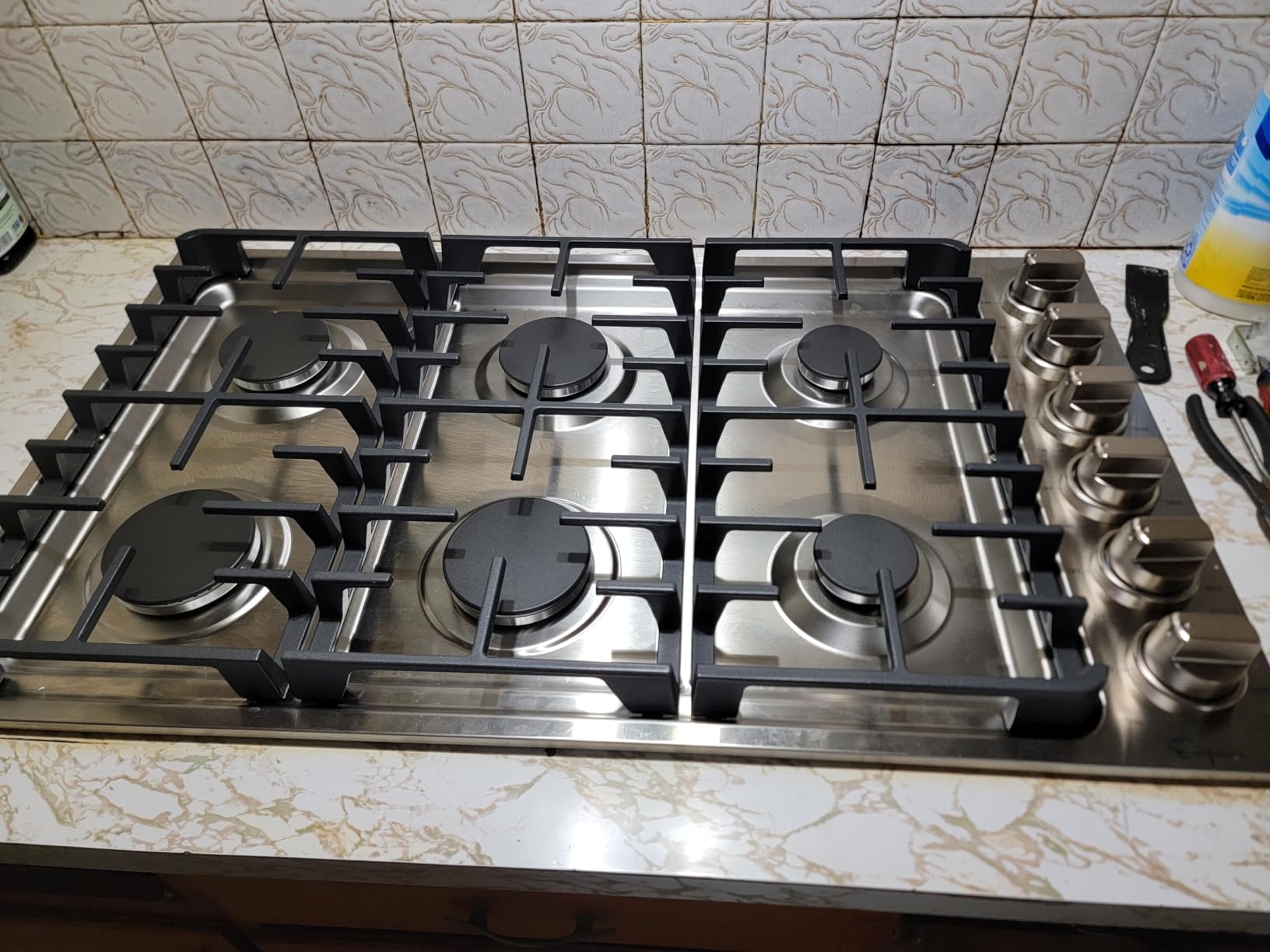 Empava 36 in. Gas Stove Cooktop 6 Italy Sabaf Sealed Burners NG/LPG Convertible in Stainless Steel customer photo 2