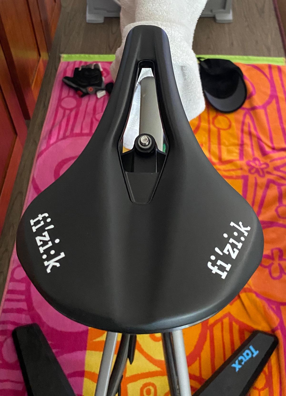 Fizik Tempo Argo R5 Road Saddle customer photo 2