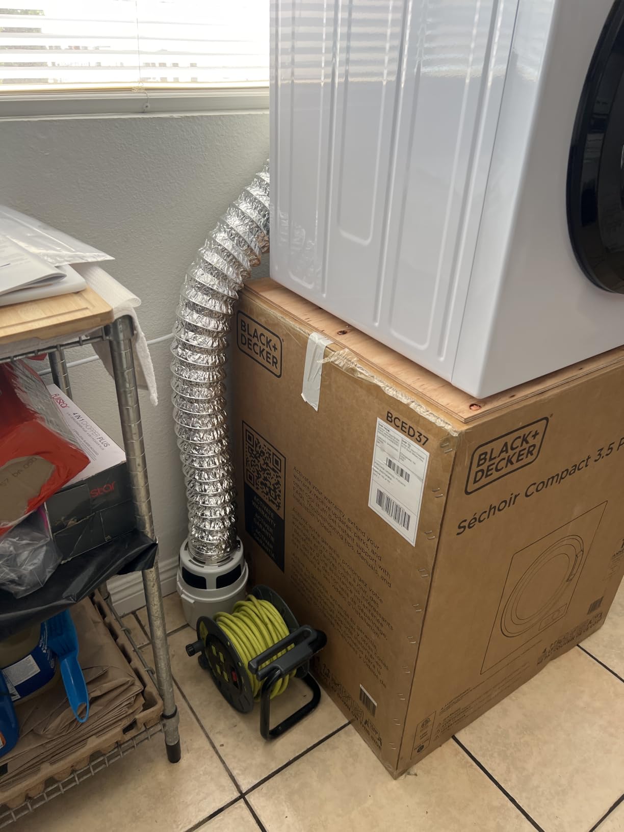 BLACK+DECKER BCED26 Compact Dryer for Standard Wall Outlet, Small, 5 Modes, Load Volume 8.8 lbs., White customer photo 2