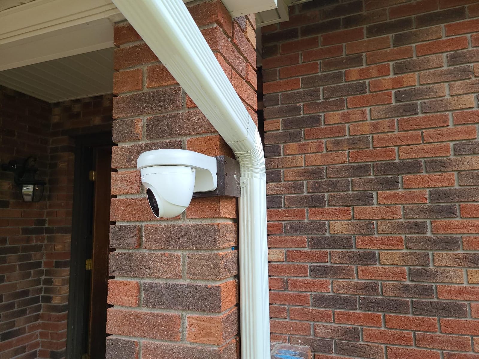 Amcrest 5MP Turret POE Camera, UltraHD Outdoor IP Camera POE with Mic/Audio, 5-Megapixel Security Surveillance Cameras, 98ft NightVision, 132° FOV, MicroSD (256GB), (IP5M-T1179EW-AI-V3) customer photo 1