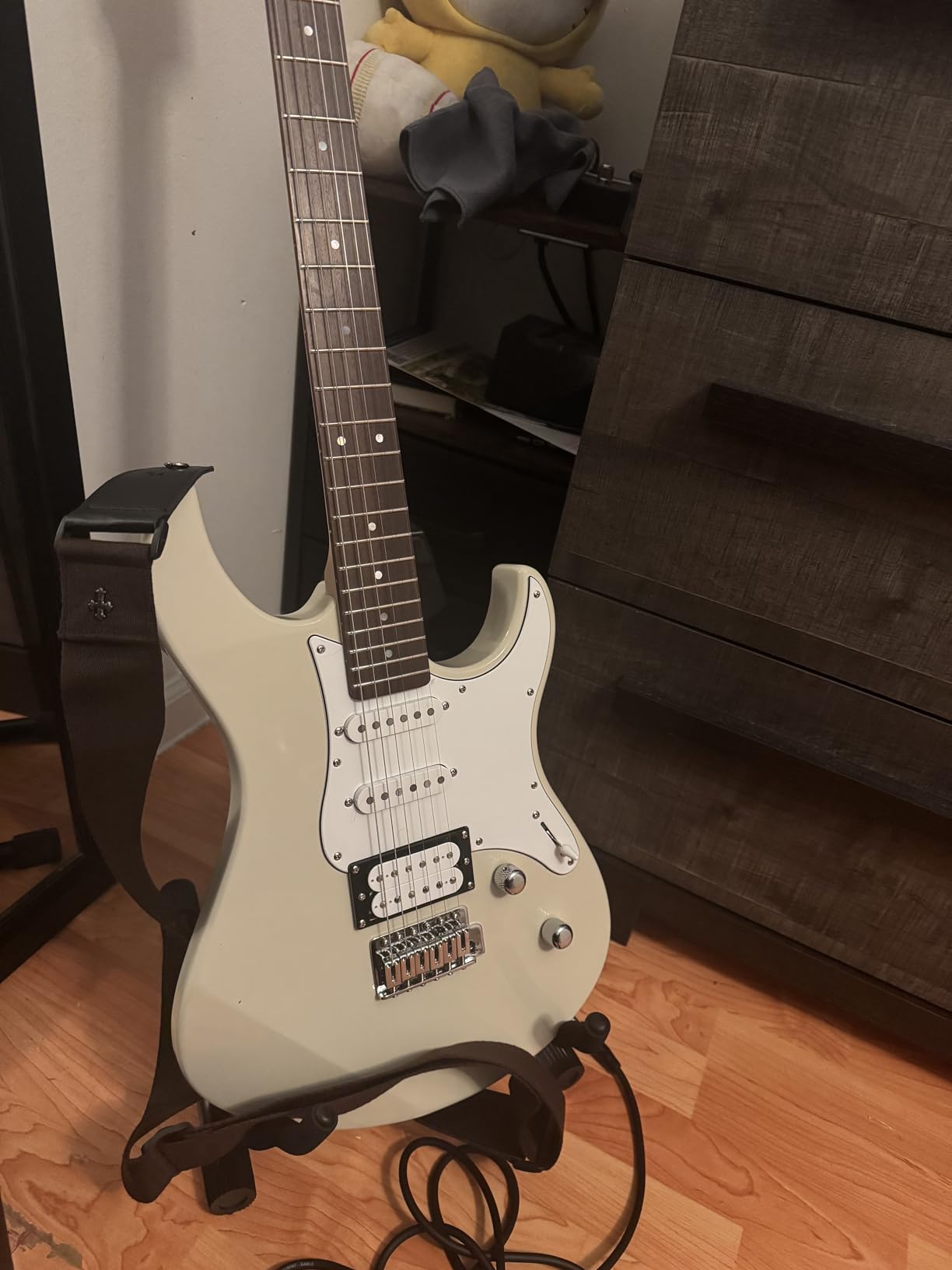 Yamaha PAC112VM Electric Guitar Ice Blue customer photo 2