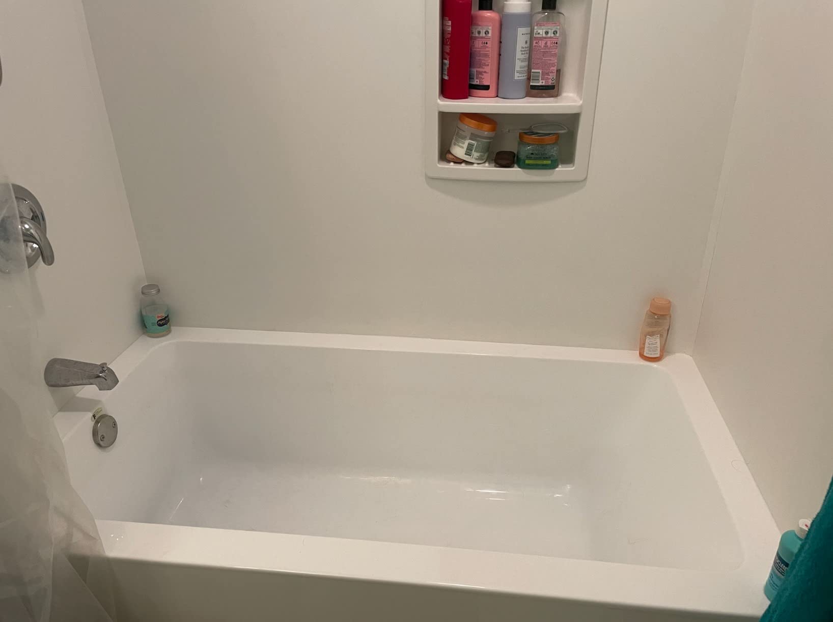 Fine Fixtures Acrylic, Fiberglass Alcove Soaking Bathtub with Integral Apron Front in Glossy White - Left Hand Drain, 60