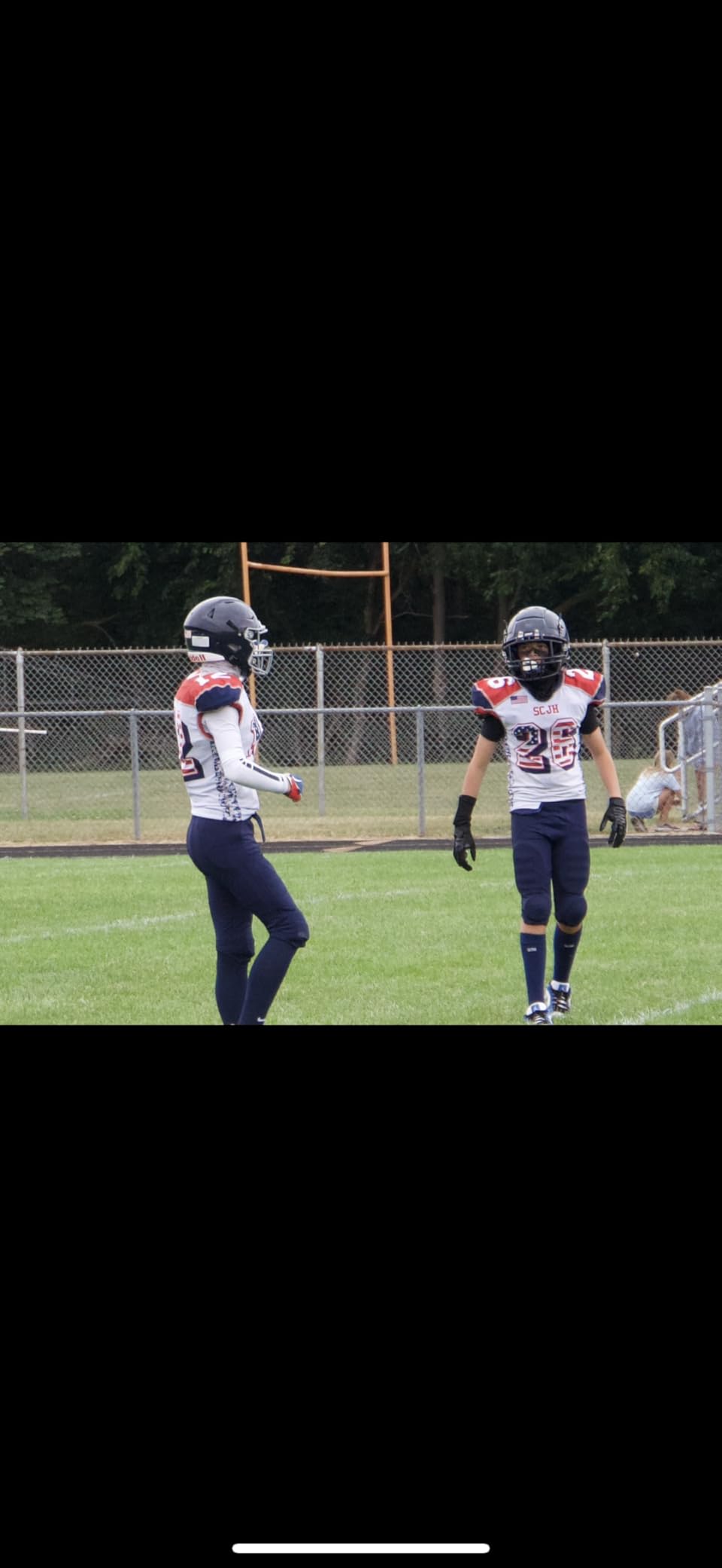 Schutt F7 LX1 Youth Football Helmet customer photo 1