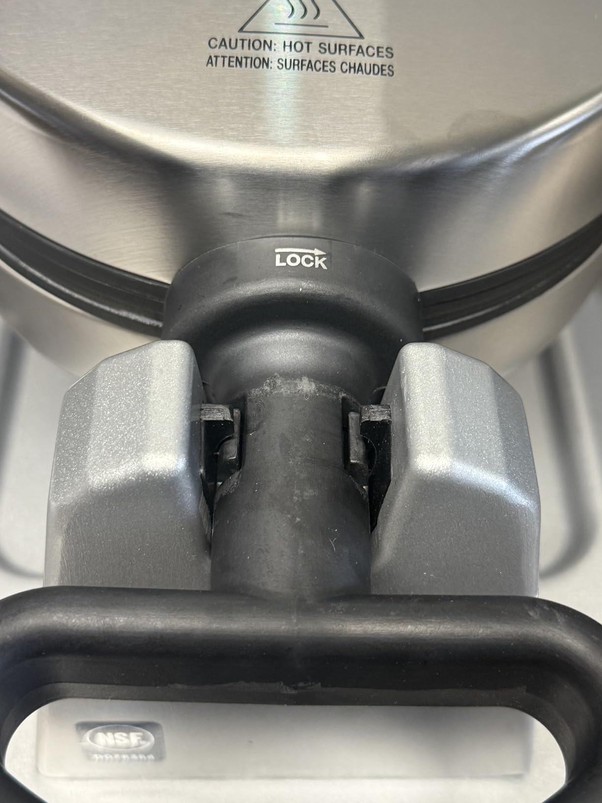 Waring Commercial Belgian Waffle Maker, 25 Waffles per Hour, Rotary Feature for Even Baking, Triple-Coated Nonstick Plates, NSF Certified, WW180X customer photo 1
