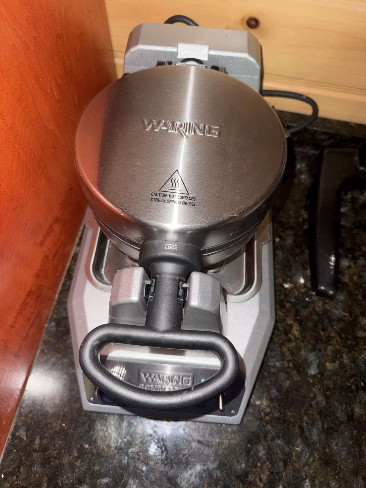 Waring Commercial Belgian Waffle Maker, 25 Waffles per Hour, Rotary Feature for Even Baking, Triple-Coated Nonstick Plates, NSF Certified, WW180X customer photo 2
