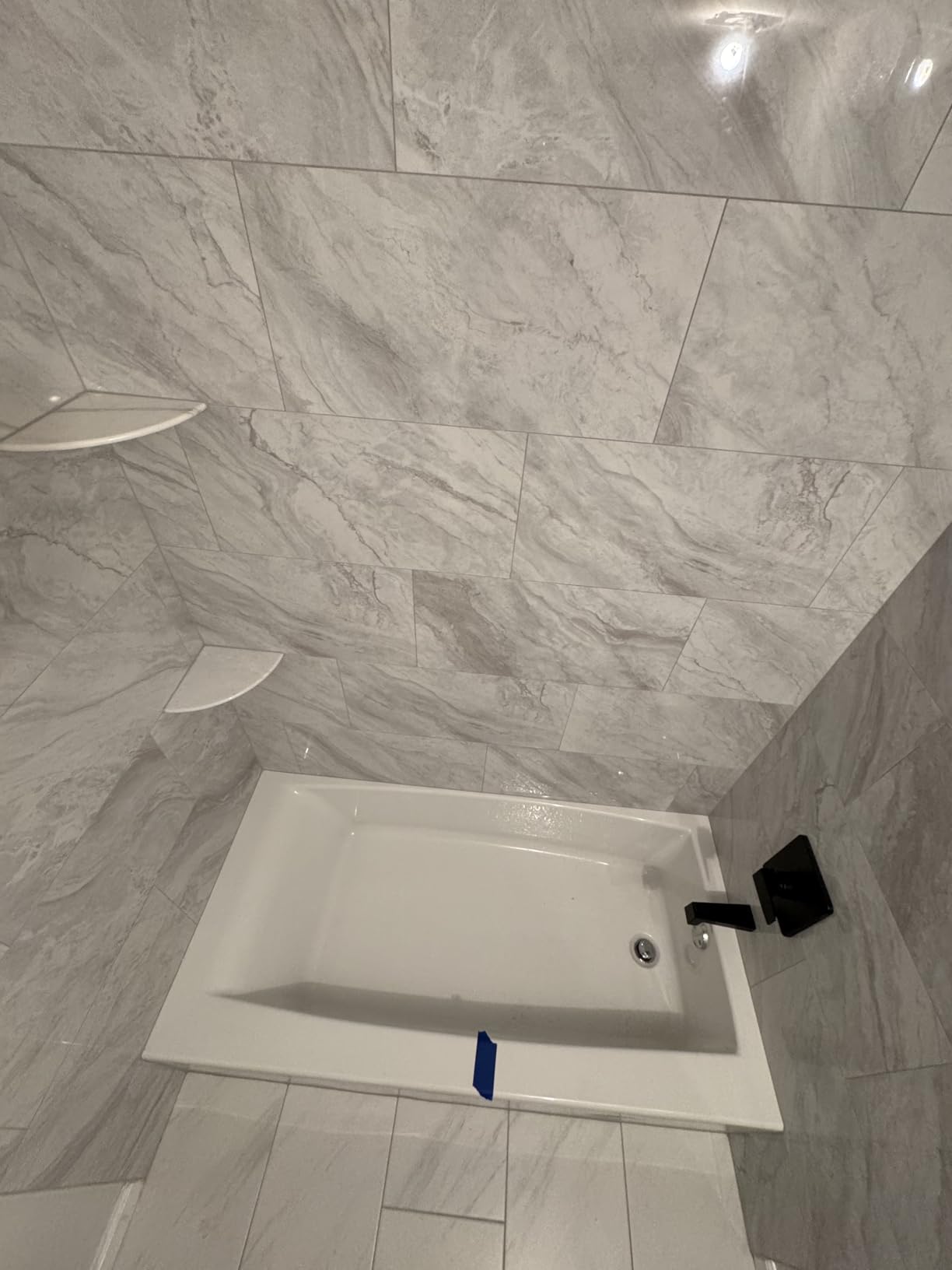KOHLER K-26109-RA-0 Entity 60-Inch x 30-Inch Alcove Bath with Integral apron, integral flange and right hand drain, White customer photo 2