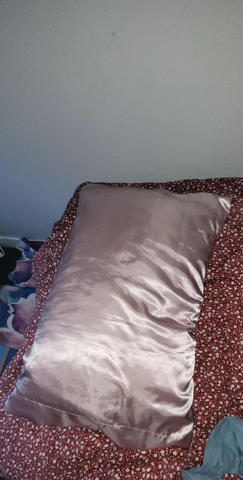 BEDELITE Satin Pillowcases, Queen Size 20x30 Inch, Dark Grey, Set of 2 | Similar to Silk Pillow Cases, Soft and Cooling, Reduces Friction, Gentle on Hair and Skin, Envelope Closure, Women Men Gift customer photo 1