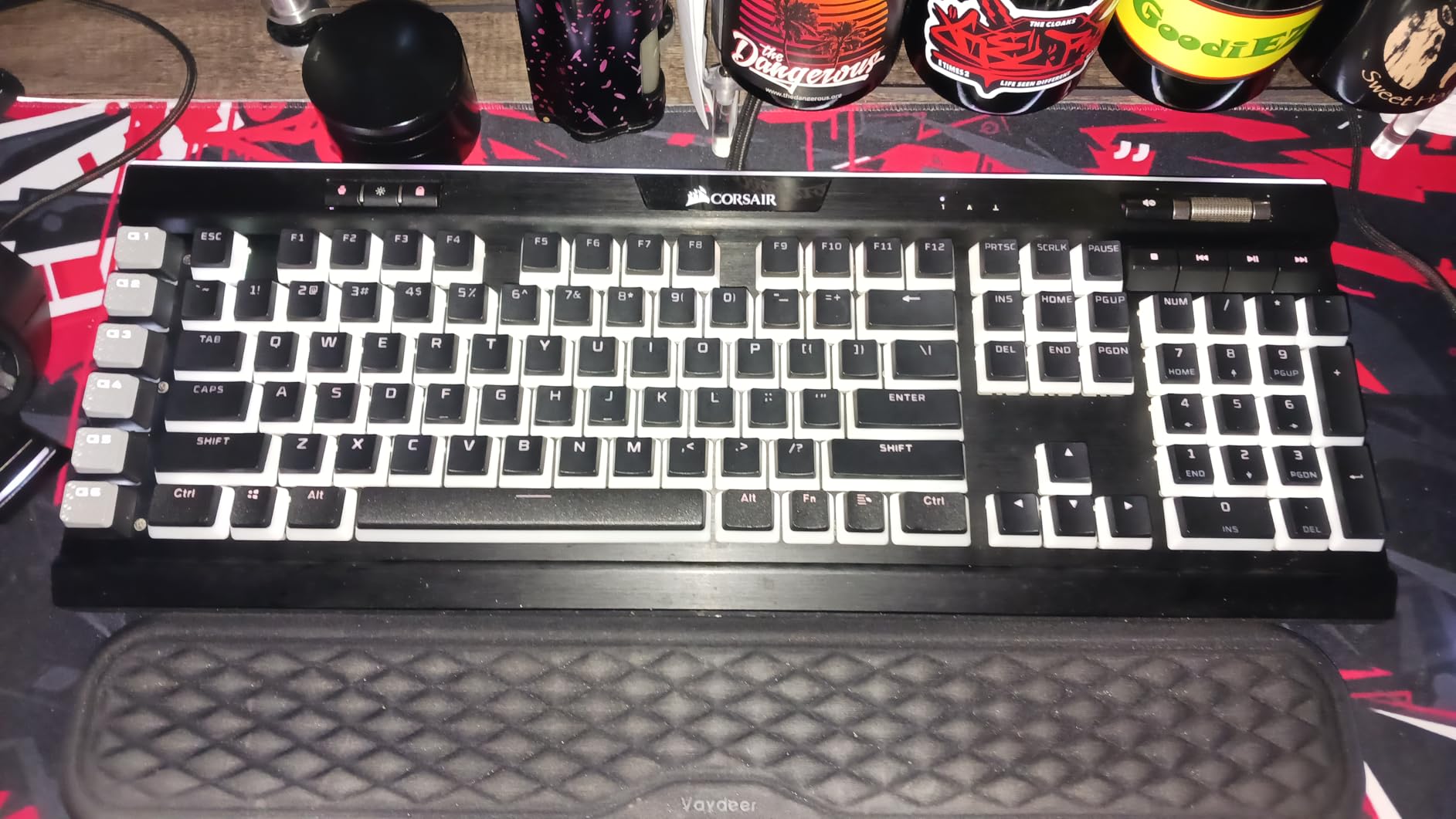 HyperX Pudding Keycaps - Double Shot PBT Keycap Set with Translucent Layer, for Mechanical Keyboards, Full 104 Key Set, OEM Profile, English (US) Layout - Black customer photo 1