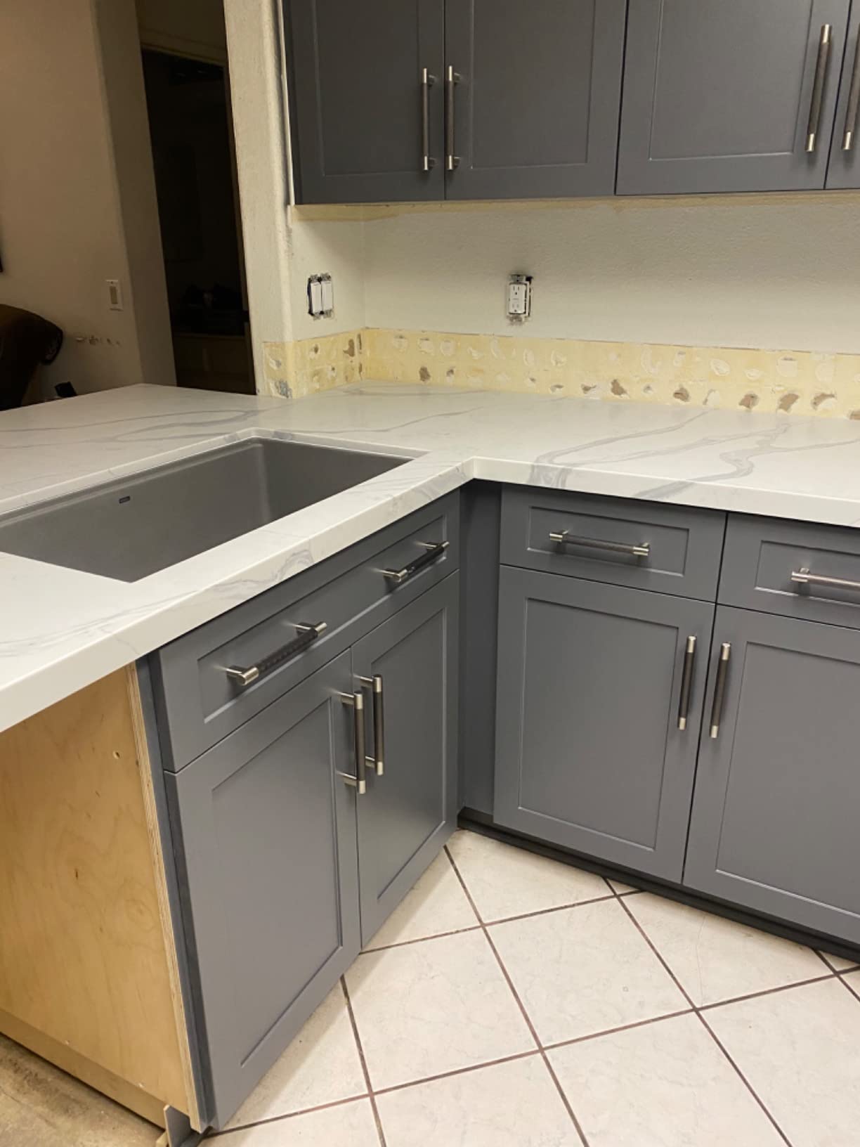 KRAUS Kitchen Sink Bellucci 32 Undermount Workstation Granite, Metallic Gray customer photo 1