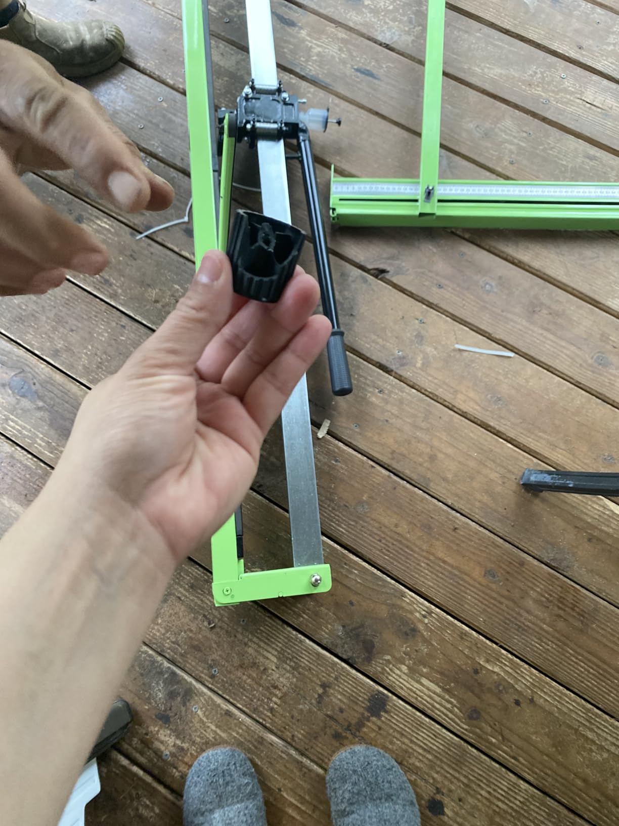 Tile Cutter 32 Inch Manual Tile Cutter 1.4 Inch Tile Cutting Machine Ceramic Porcelain Tile Cutter w/Laser Guide All-Steel Frame and Bonus Spare Cutter Wheels Tile Cutter Hand Tool customer photo 2