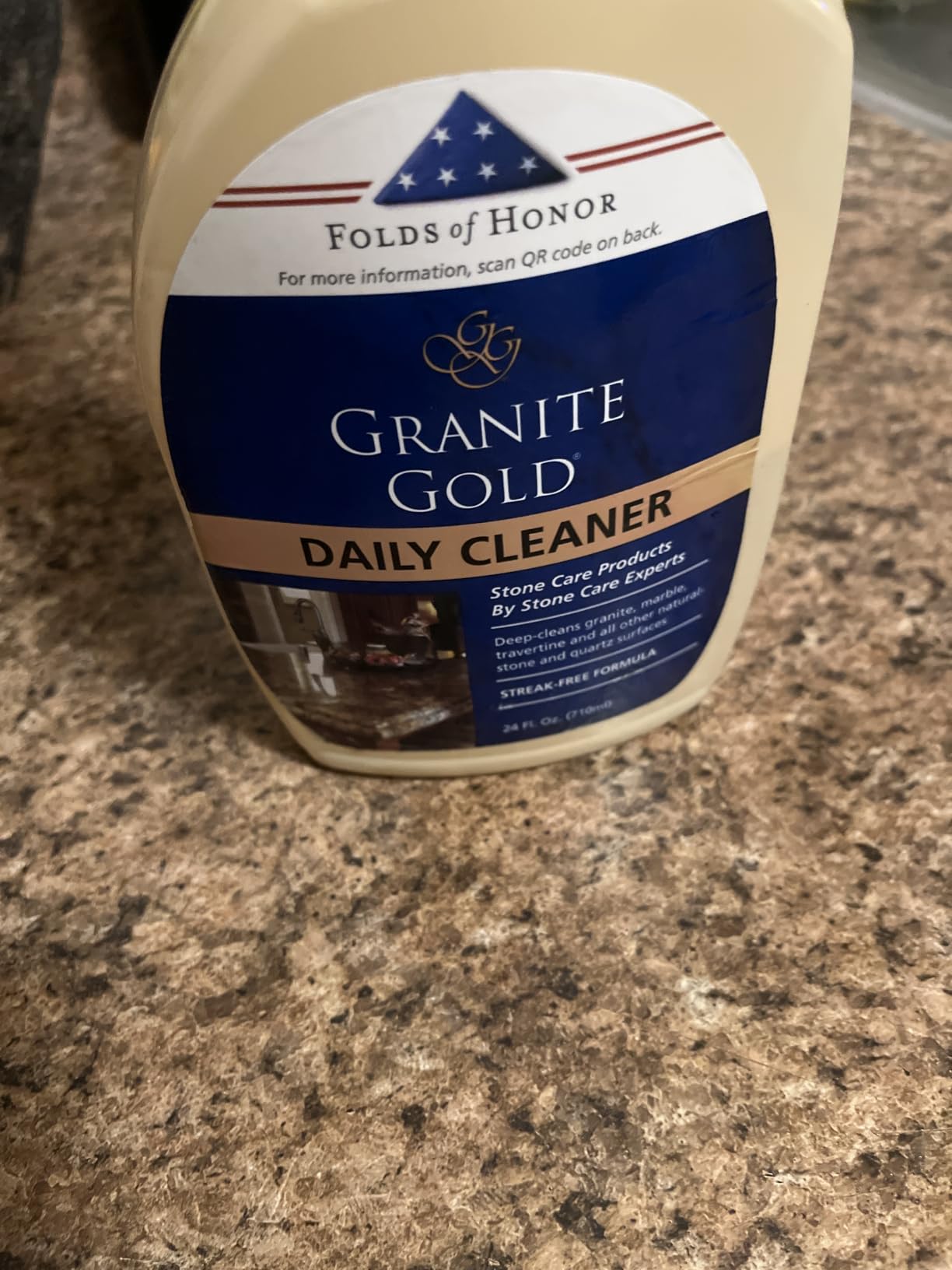 Granite Gold Daily Cleaner for Granite and Quartz Countertops, 32 oz Spray | Streak-Free Cleaning for Natural Stone, Marble, Travertine, Engineered Stone & Floors - Food-Prep Area Safe - Made in the USA customer photo 2