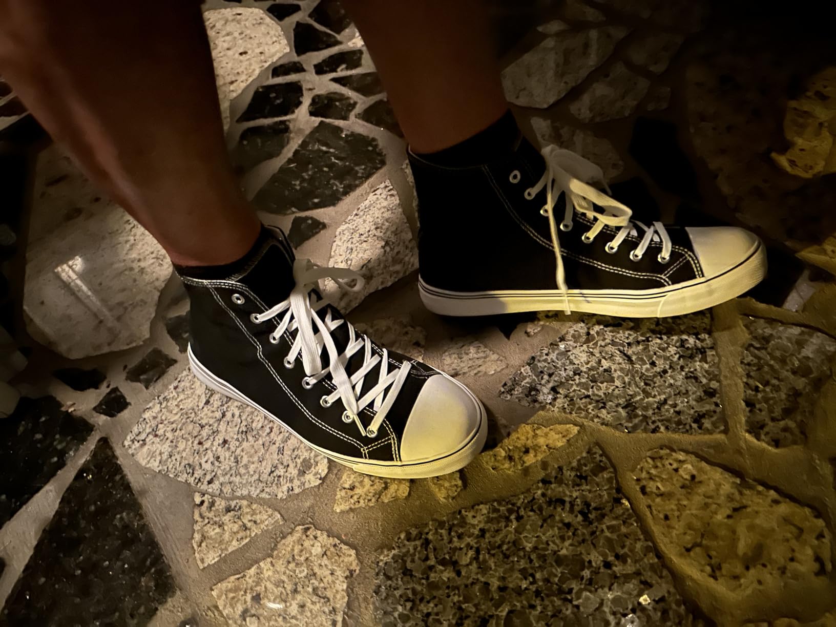 yageyan Men's High Top Canvas Sneakers Fashion Lace up Walking Shoes Casual Classic customer photo 2