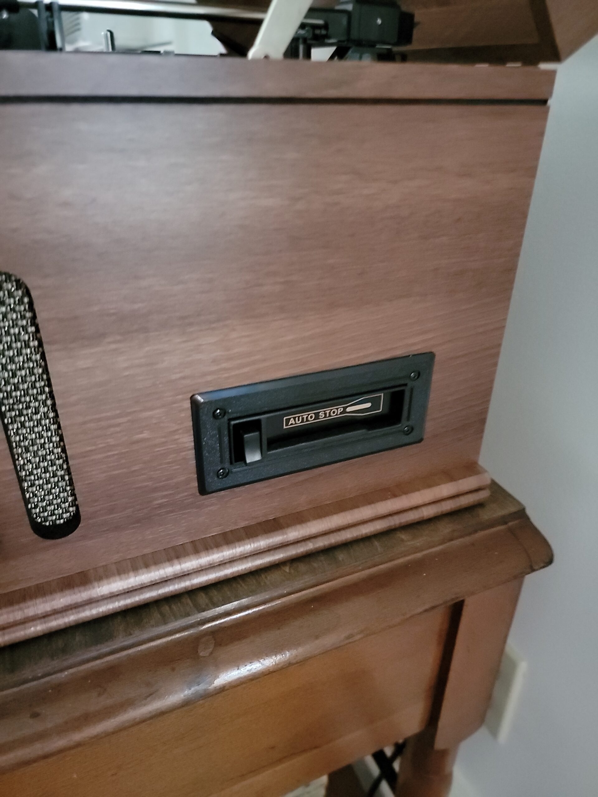 Crosley CR704B-WA Musician 3-Speed Turntable with Radio, CD/Cassette Player, Aux-in and Bluetooth, Walnut customer photo 1