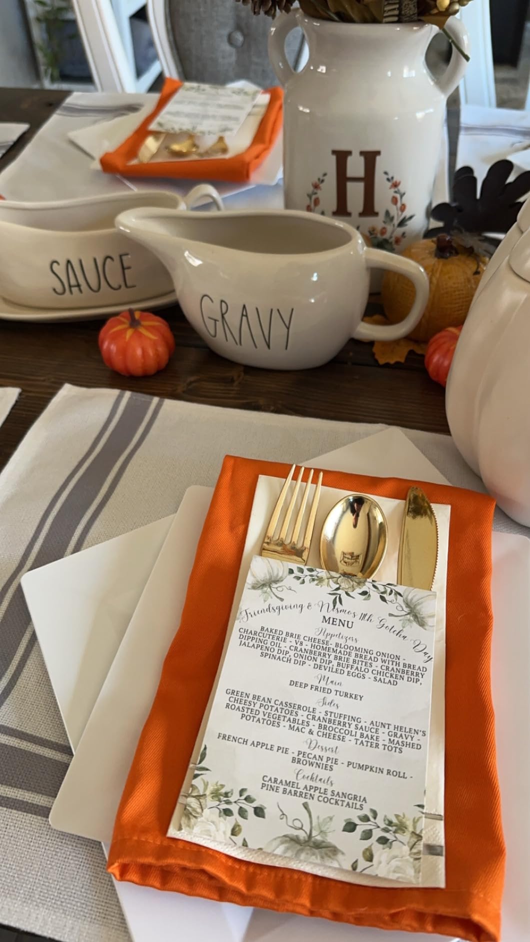 LE TAUCI 17oz Gravy Boat with Saucer Stand, Set of 2, Ceramic Sauce Boat with Tray for Salad Dressings, Creamer, Broth, Black Pepper, White customer photo 2