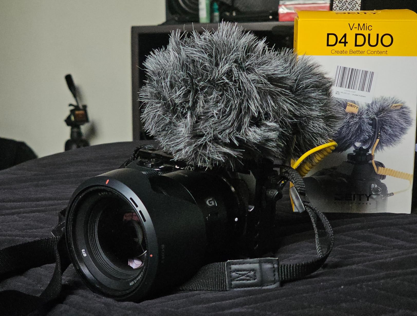 Deity V-Mic D4 Duo Dual Capsule Cardioid Camera-Mount Shotgun Mic Dual Mono/Stereo Recording Plug and Play with Rycote Shockmount for DSLR Camcorder Smartphone customer photo 1