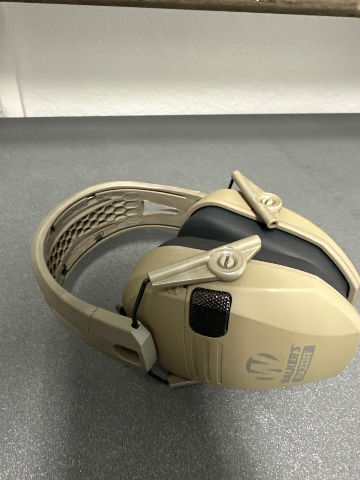 Walker's TACTI Grip Series Electronic Earmuff customer photo 2