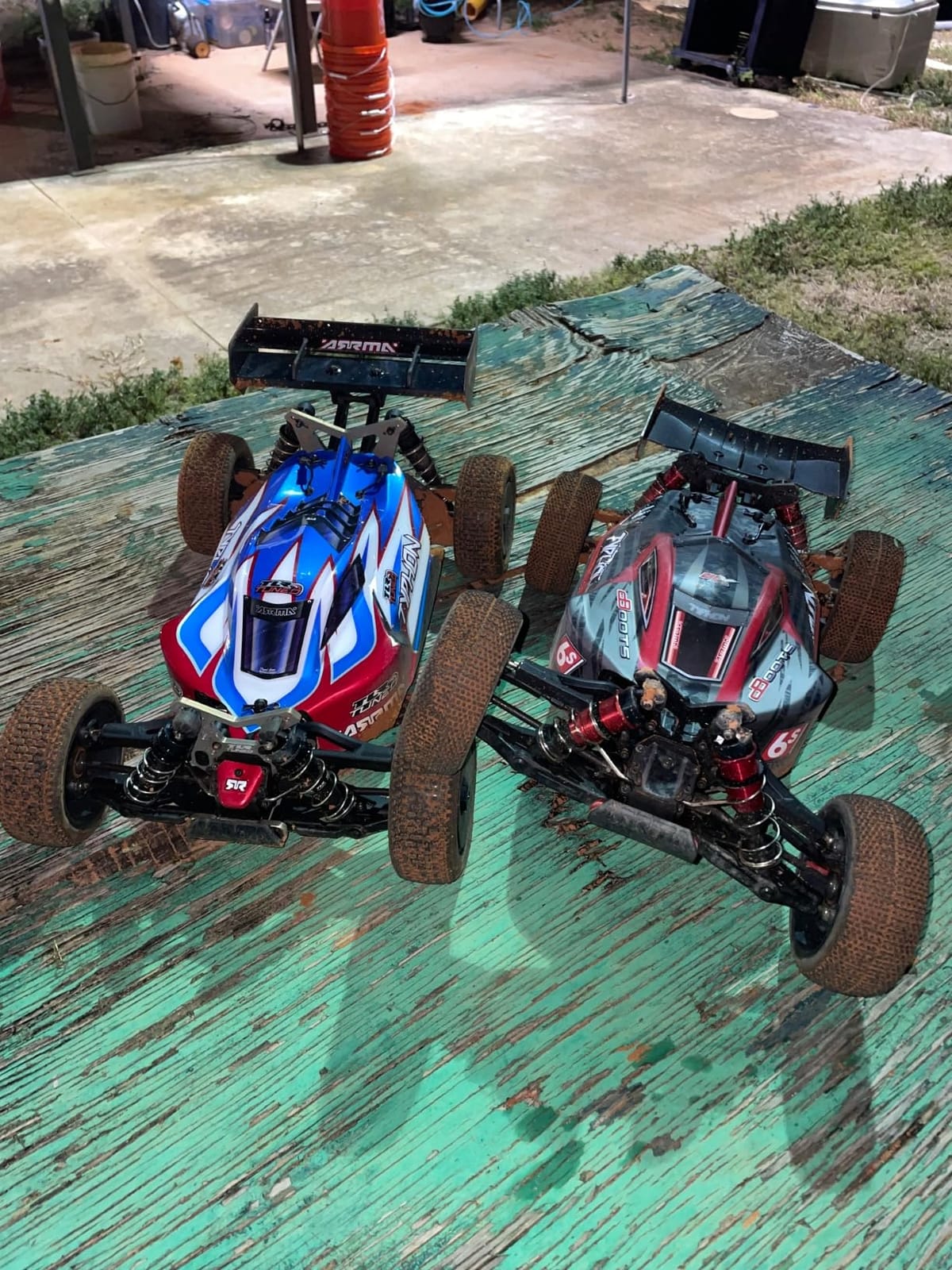 ARRMA RC Car 1/8 Typhon 6S V5 4WD BLX Buggy with Spektrum Firma RTR (Ready-to-Run), Black and Red, ARA8606V5 customer photo 1