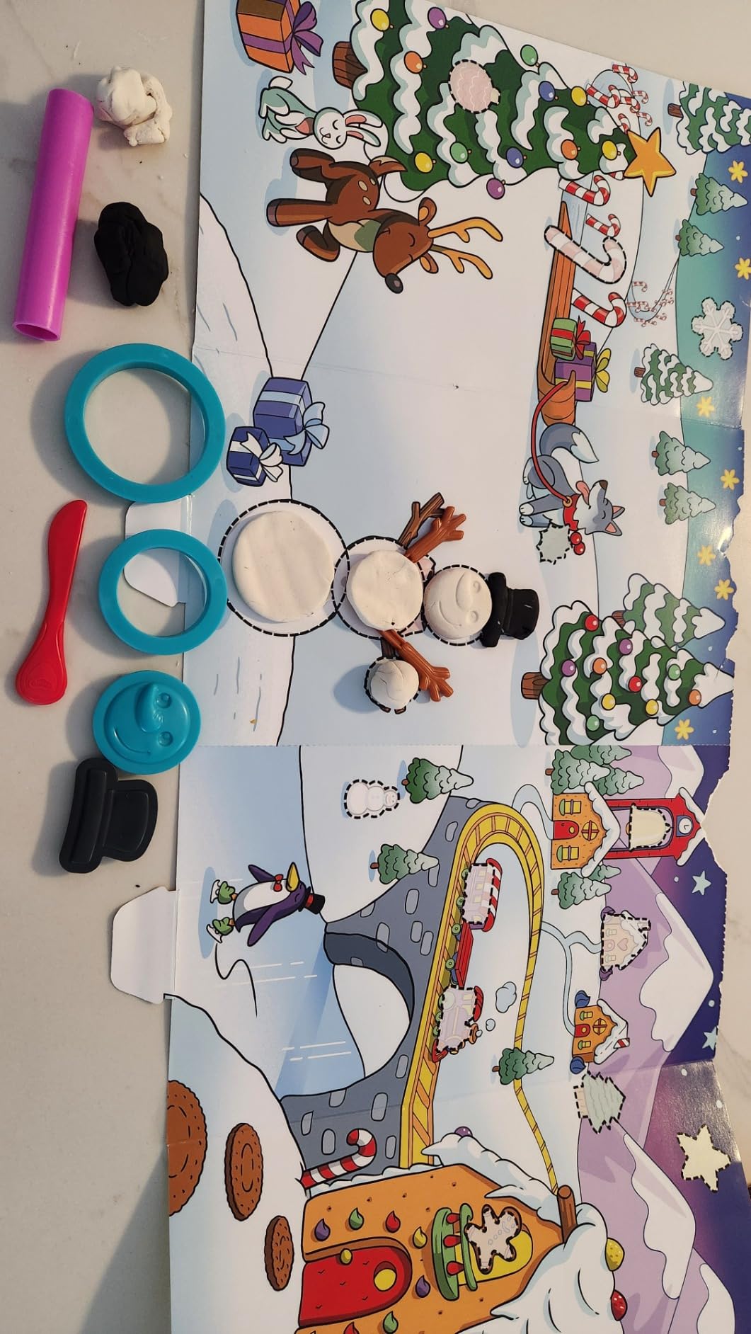 Play-Doh Advent Calendar Toy for Kids 3 Years and Up with Over 24 Surprise Accessories, Playmats, and 24 Cans, Assorted Colors, Non-Toxic customer photo 1
