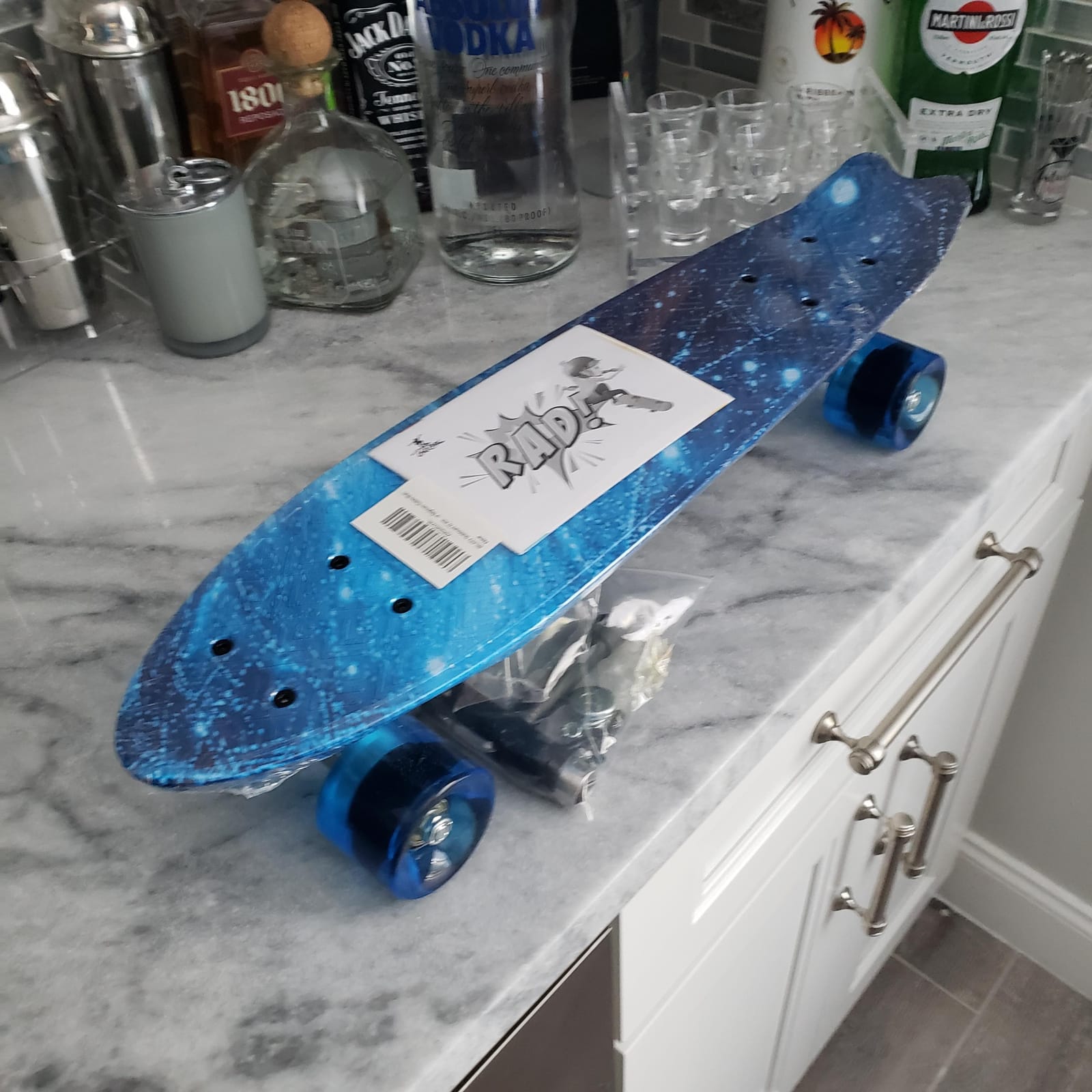 BELEEV 22 inch Skateboards for Kids, Cruiser Skateboard for Beginners Girls Boys Teens Adults, Mini Skateboards Classic Complete Skate Board with Skate T-Tool, Max Load 220 LBS customer photo 2