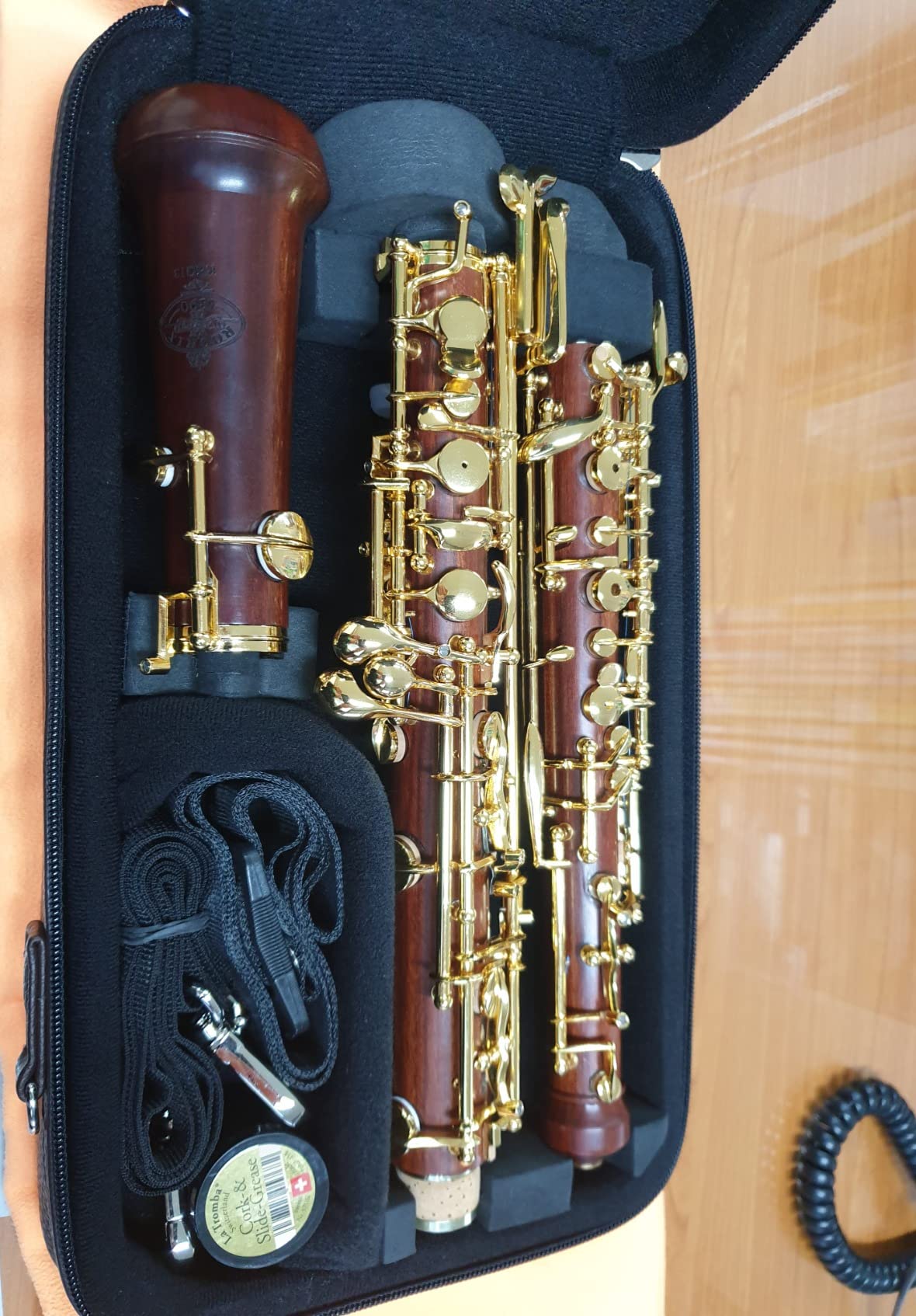 Rochix Oboe Professional Performance Level RHG13 Redwood Body Gold Plated Semi Automatic customer photo 1