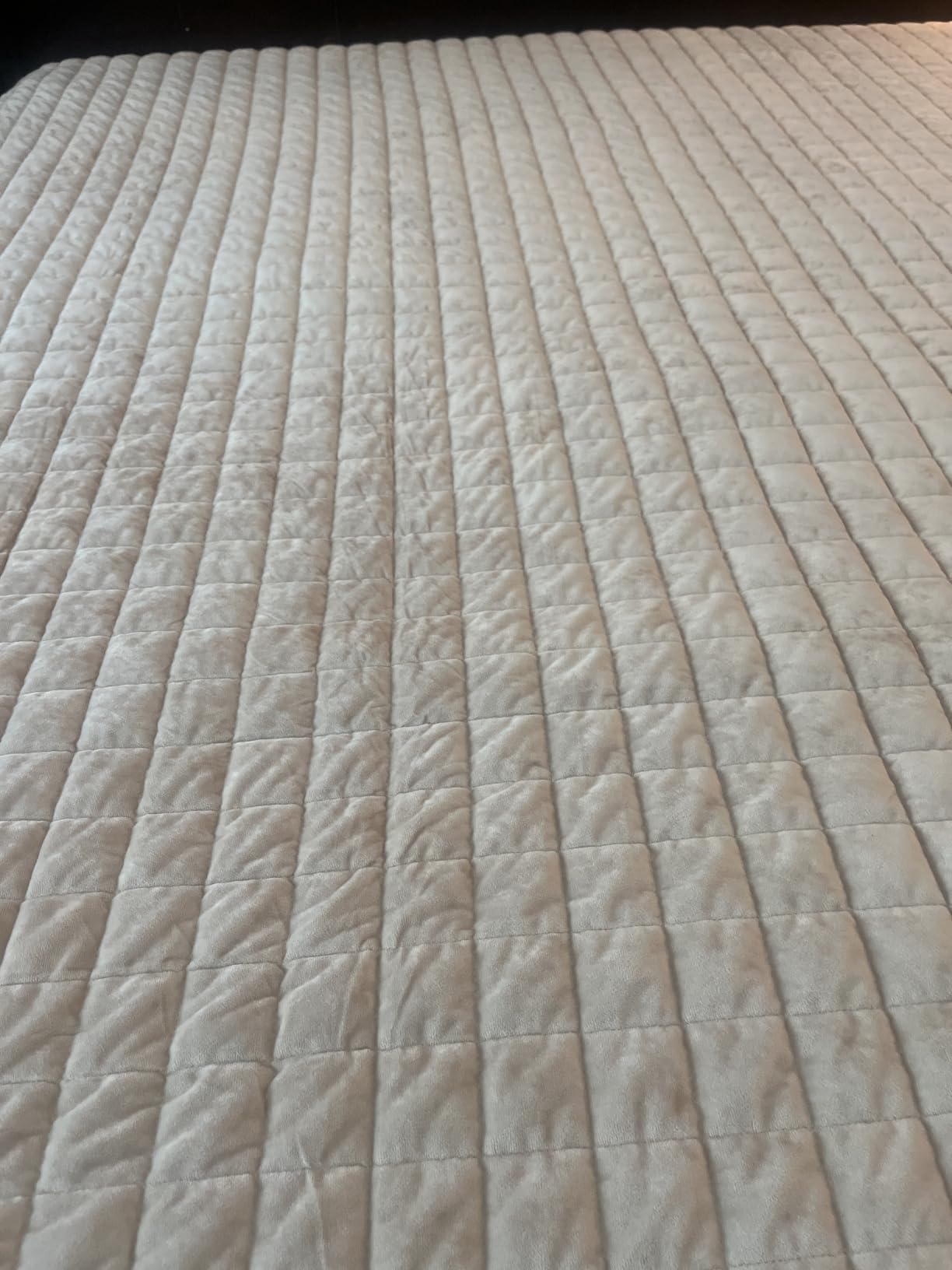 RECYCO Channel Box Stitch Velvet Quilt Set, King Size, Cream White | Ultra Soft Lightweight Velvet Comforter, Luxury Oversized Bedspread Coverlet, Quilted Bedding Set for All Season with 2 Shams customer photo 1