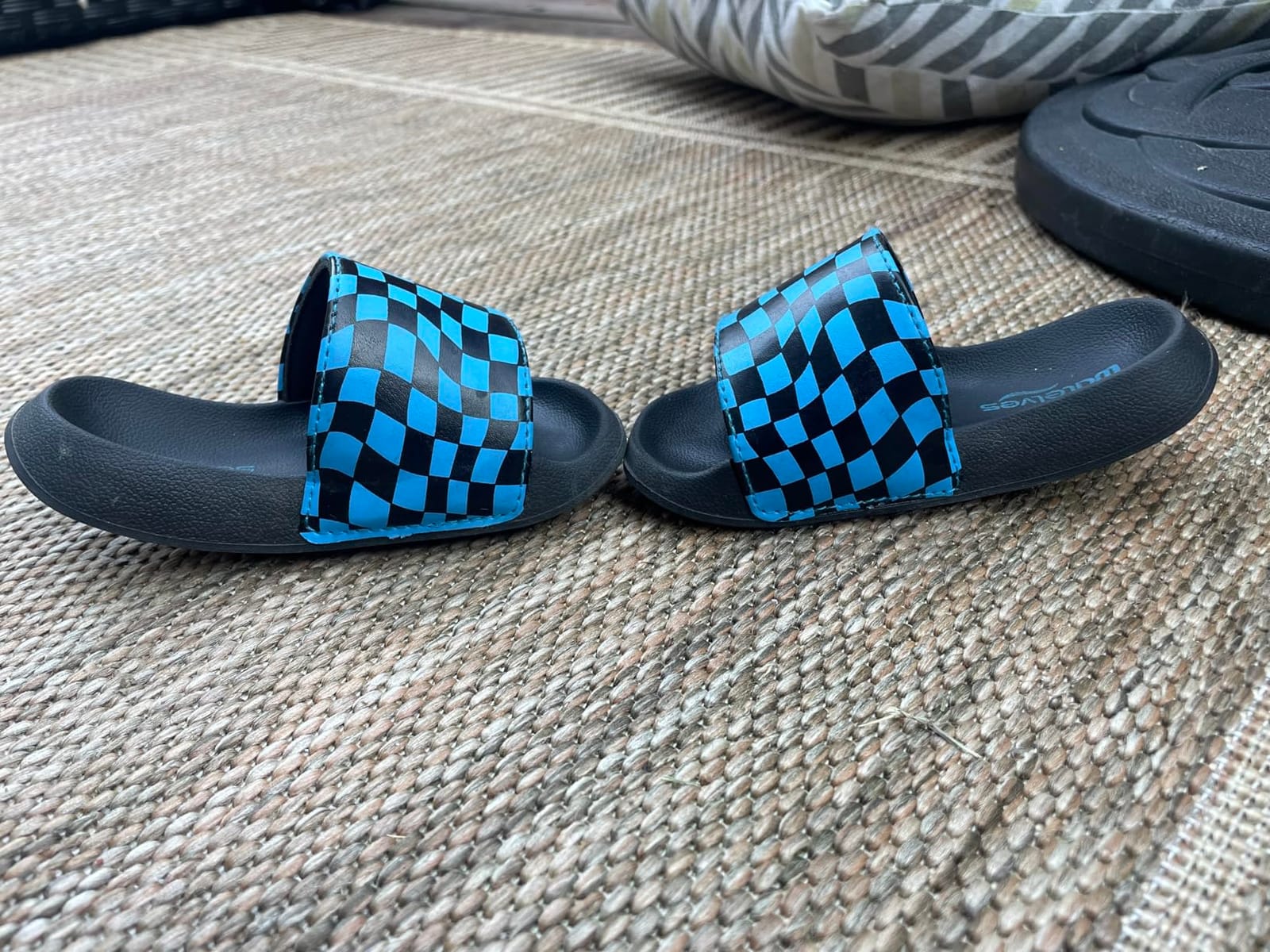 WateLves Girls & Boys Slide Sandals Kids Summer Slippers Slip On for Outdoor Beach Pool Shower customer photo 2