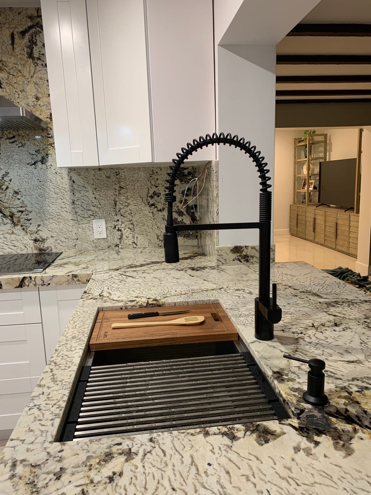 Ruvati 30-in 16-Gauge Offset-Drain Workstation Kitchen Sink - RVH8582 customer photo 1