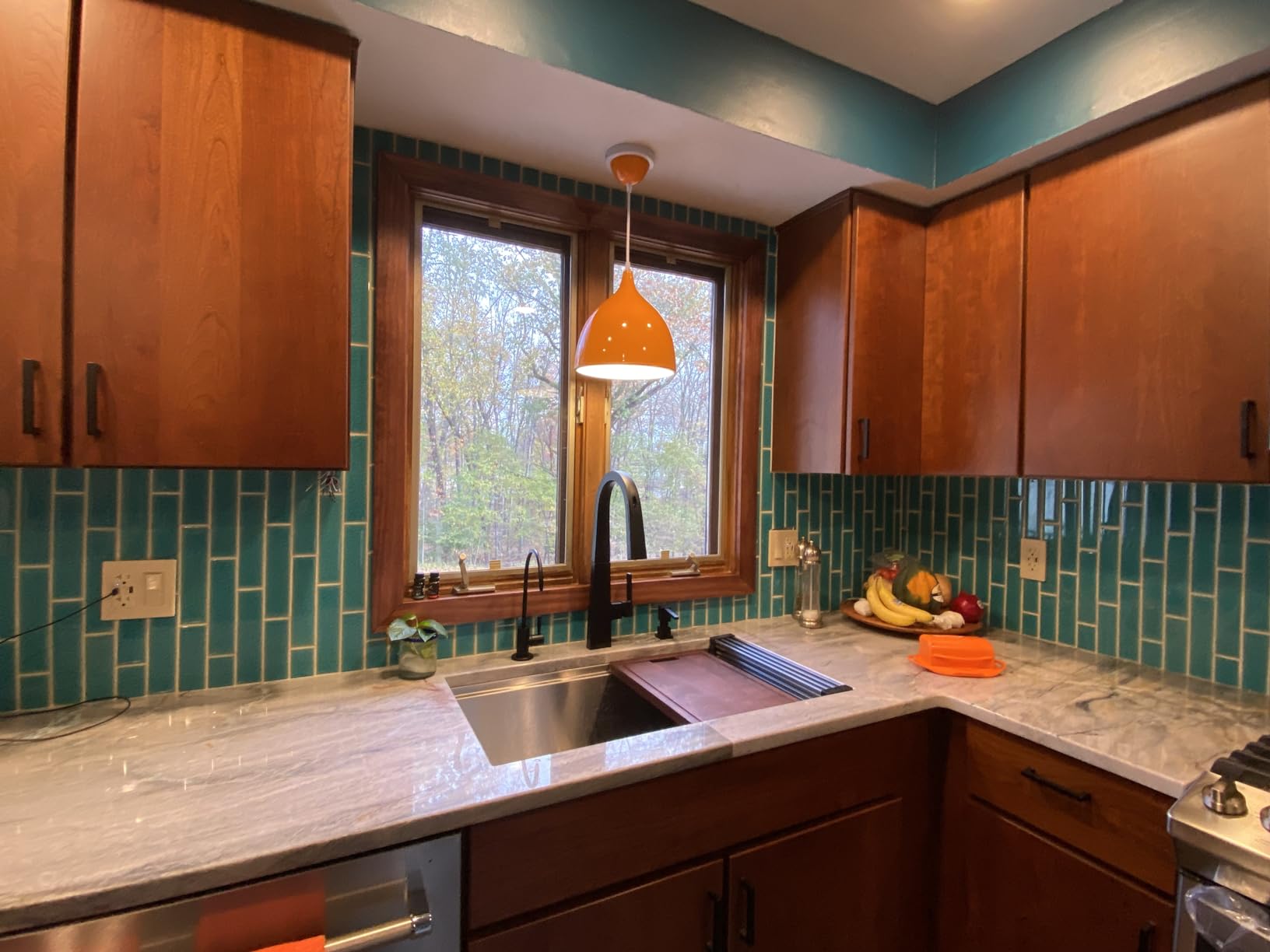 Ruvati 30-in 16-Gauge Offset-Drain Workstation Kitchen Sink - RVH8582 customer photo 2