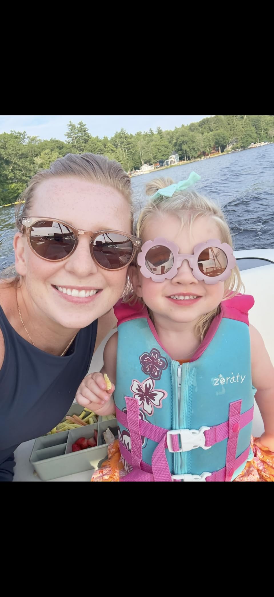 WearMe Pro Tate Women's Polarized Sunglasses, Retro Round Frame, UV400 customer photo 1
