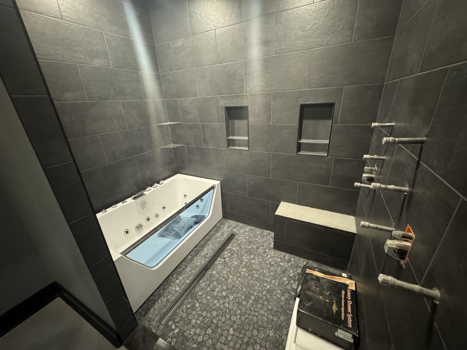Empava Whirlpool Bathtub 71 Inch, 2 Person Jetted Tub with 16 Jets, Acrylic SPA Bath Tub, Hydro Massage Bathtub with Right Drain, 3-Side Apron, White customer photo 1