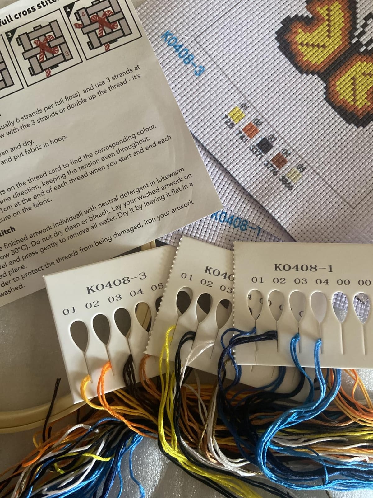 Kraftex Stamped Cross Stitch Kits for Beginners (Flower Theme - 6.75 Inch - 4 Pack 1 x Embroidery Hoop) Embroidery Needlepoint Patterns for Adults, Includes Poppy, Rose, Sunflower and Pansy customer photo 2