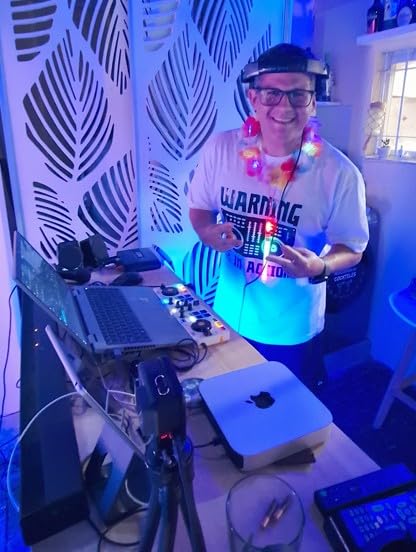 Hercules DJControl Mix - Bluetooth Wireless DJ Controller for Smartphones (iOS and Android) - dJay app - 2 Decks, White customer photo 2