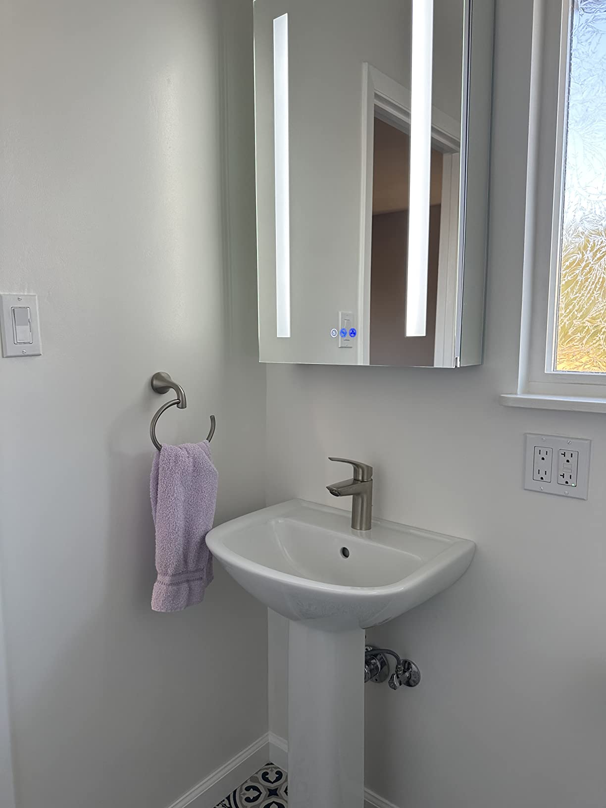 Luxury Recessed Medicine Cabinet 20x32 in - Frameless LED Lighted Vanity Mirror - Copper-Free Silver Mirror - BLUM Soft Close - Left Swing Door - Professional Grade Bathroom Renovation Storage Cabinet customer photo 1