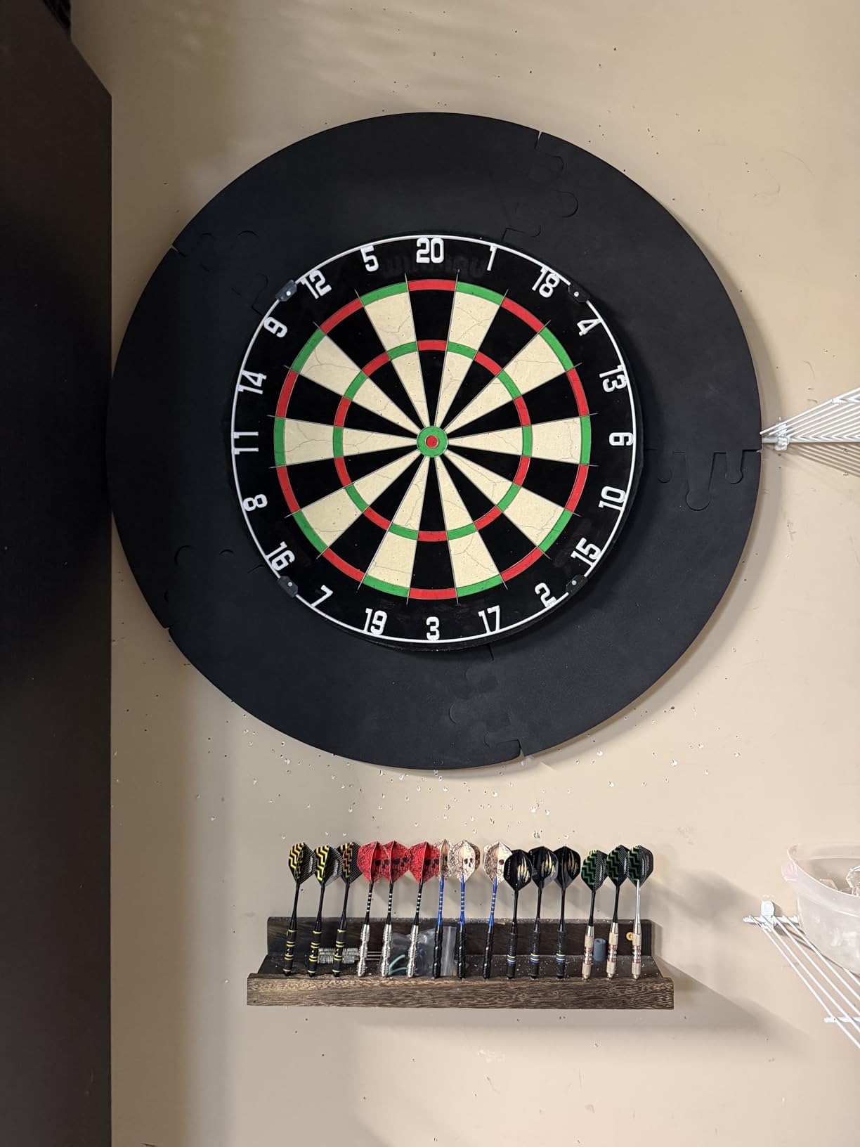 WINMAU Professional Bristle Dartboard - PDC Tournament Board with Official Tournament Specifications - Available in Blade 6 Single, Dual, Triple Core & Blade X Generations customer photo 1